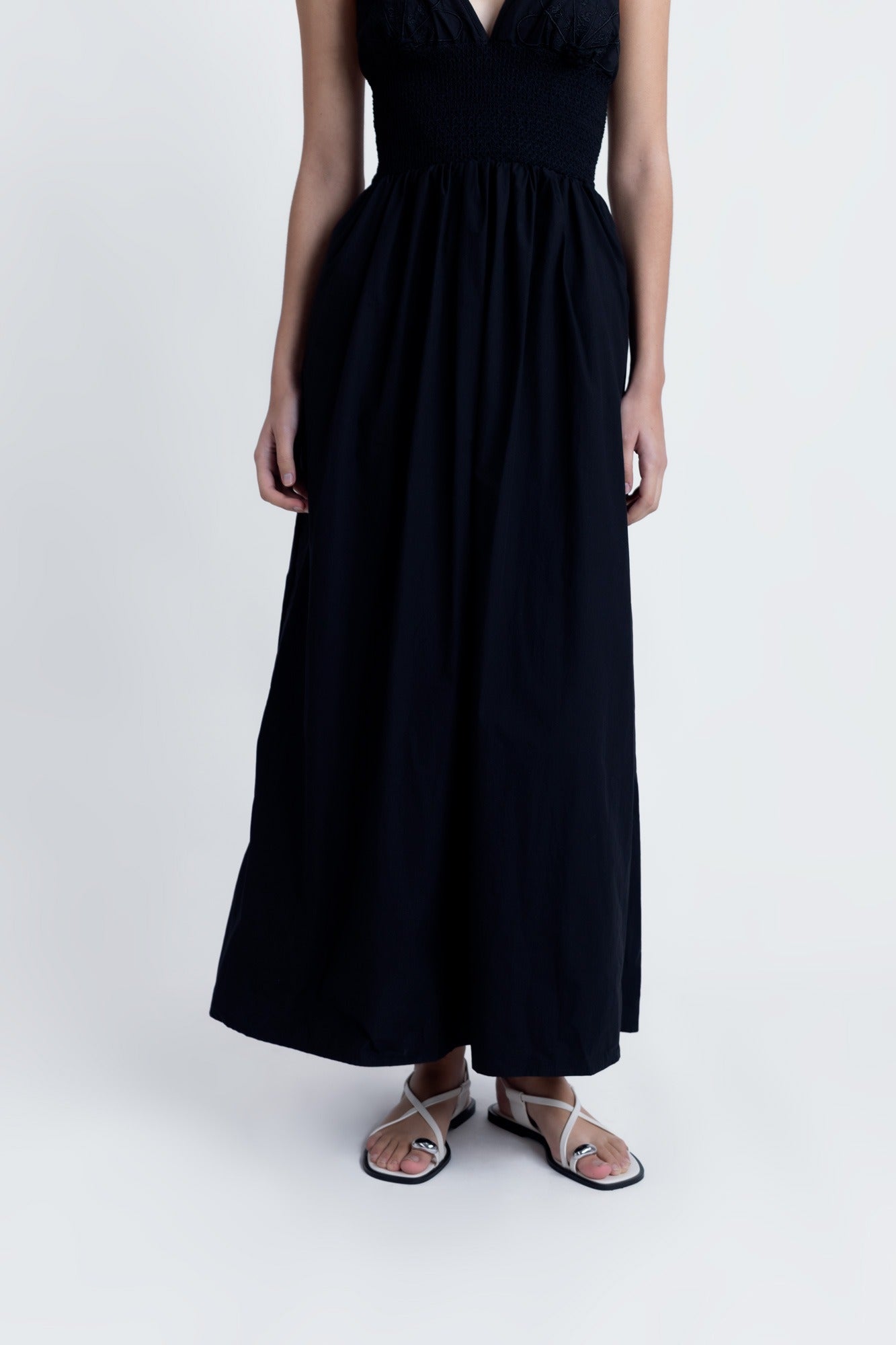 Vestido midi bordado