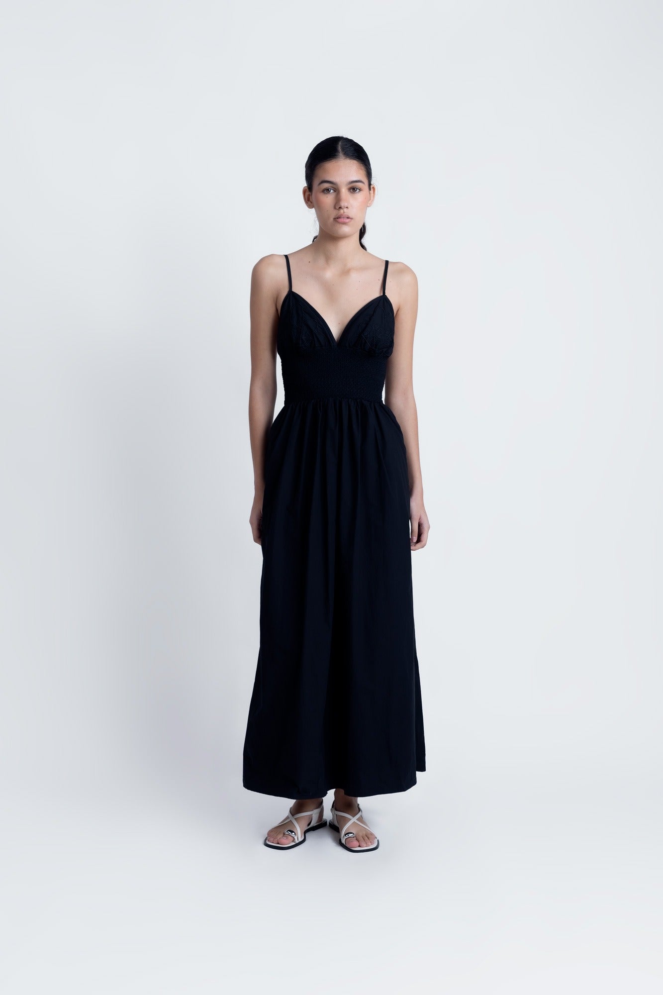 Vestido midi bordado