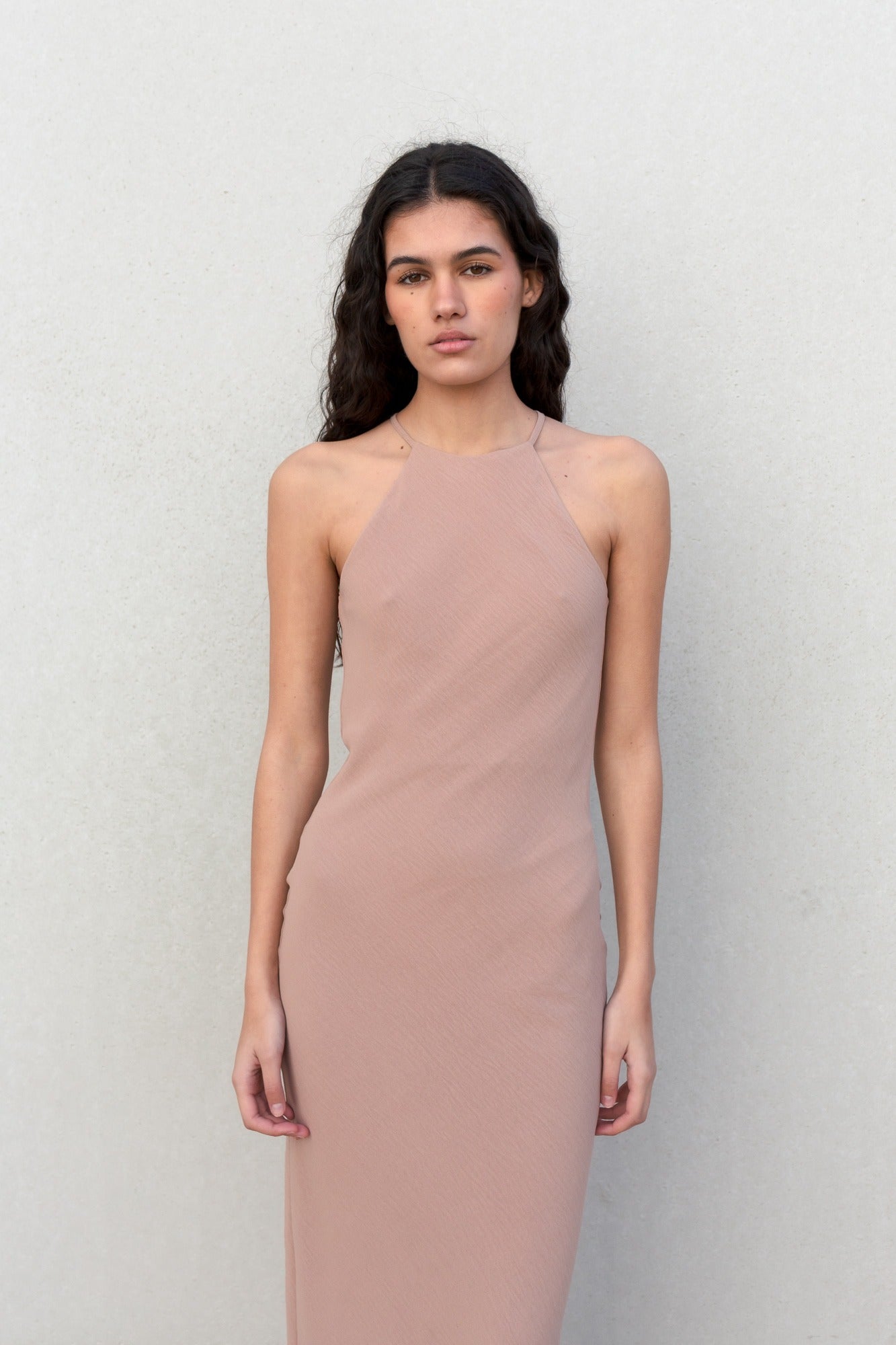Vestido halter nude