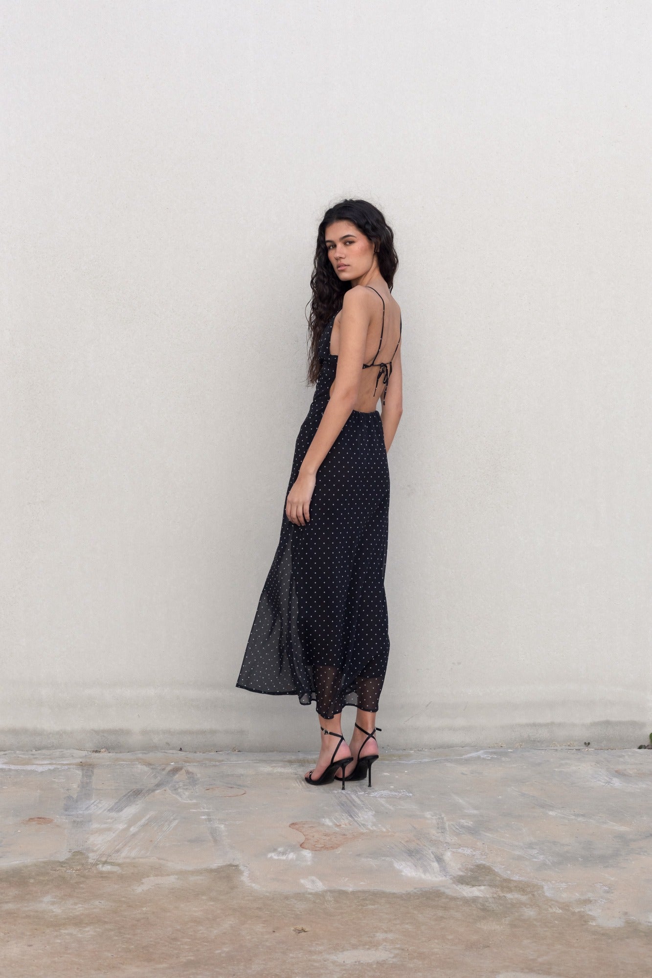 Vestido midi lunares
